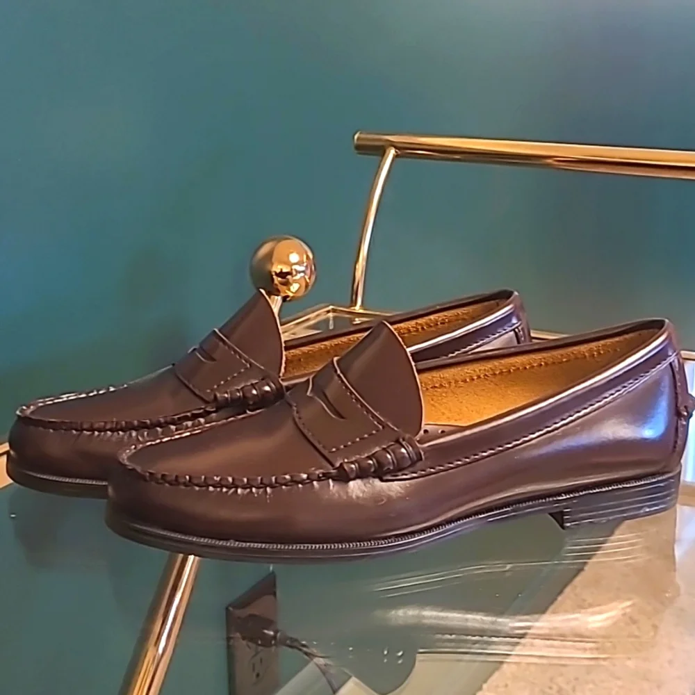 NWOB SEBAGO  burgundy loafers